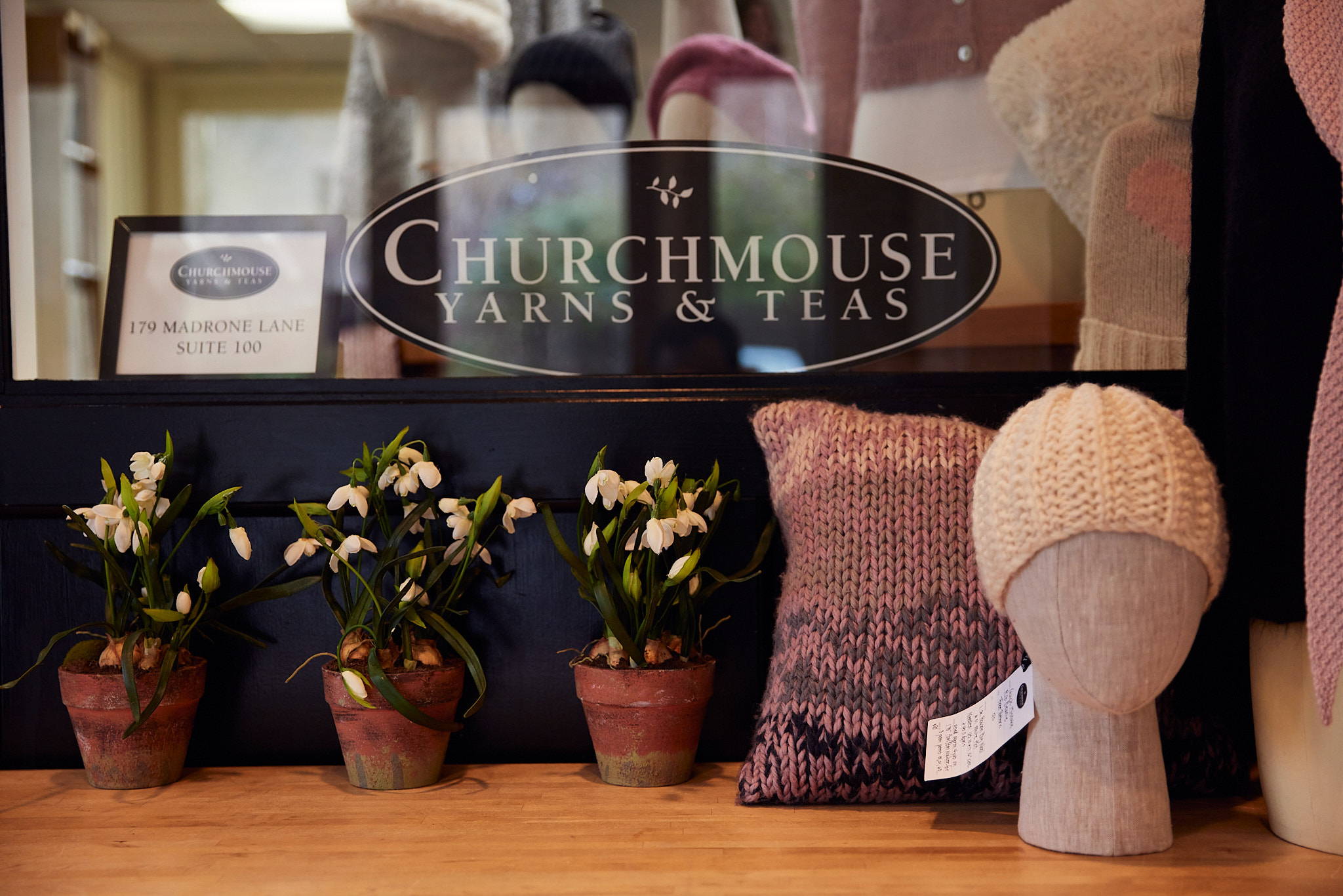 Classroom: The Learn-to-Knit Companion – Churchmouse Yarns & Teas