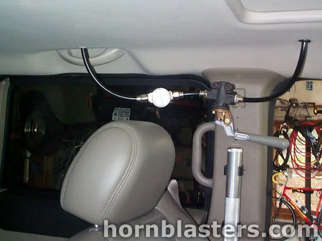 Tom's Hummer H2 Train Horn Install