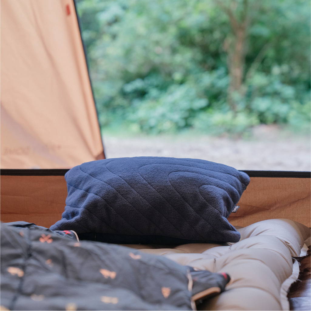 Stuffable pillowcase in tent