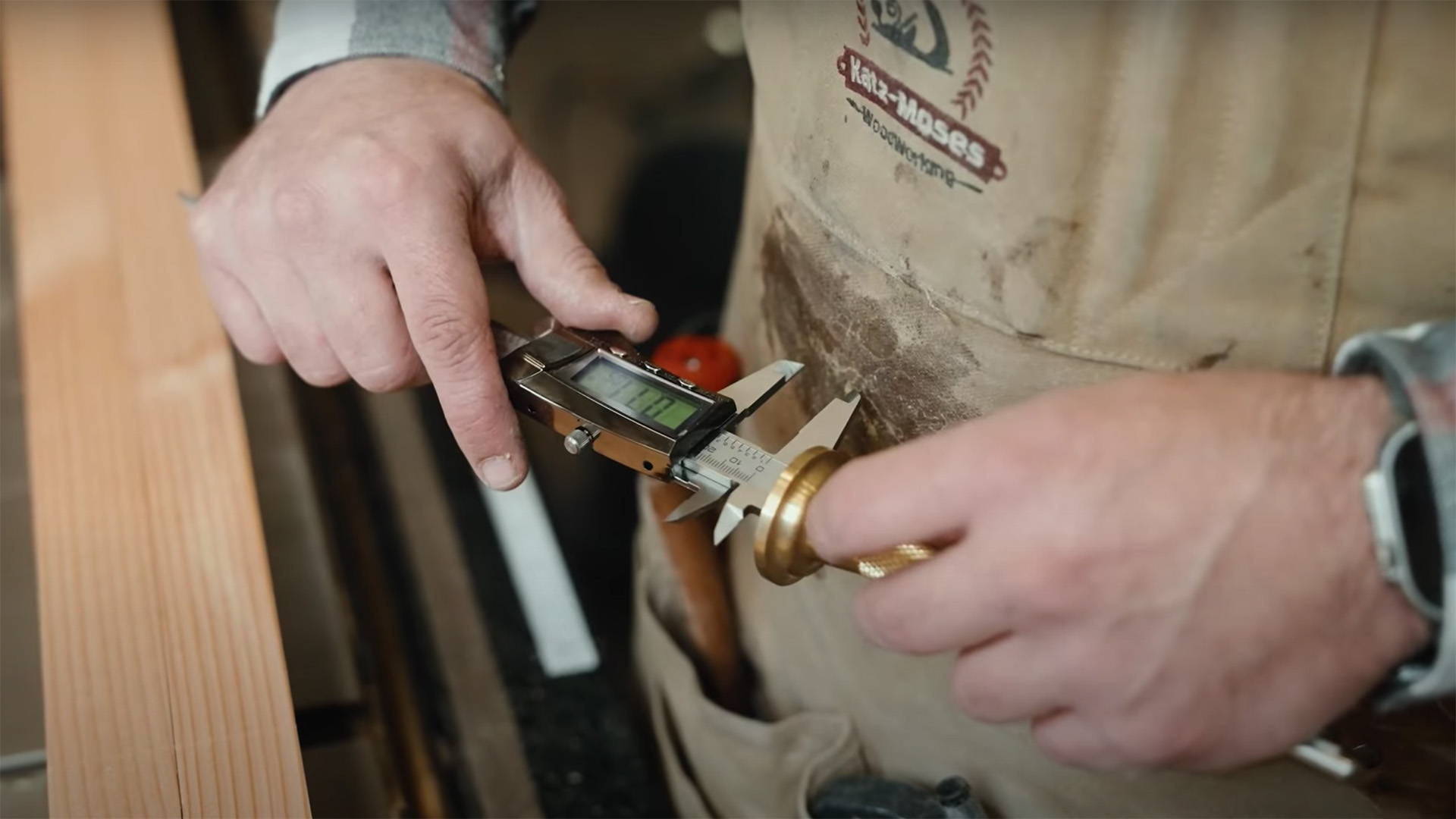 setting up a marking gauge or square with calipers