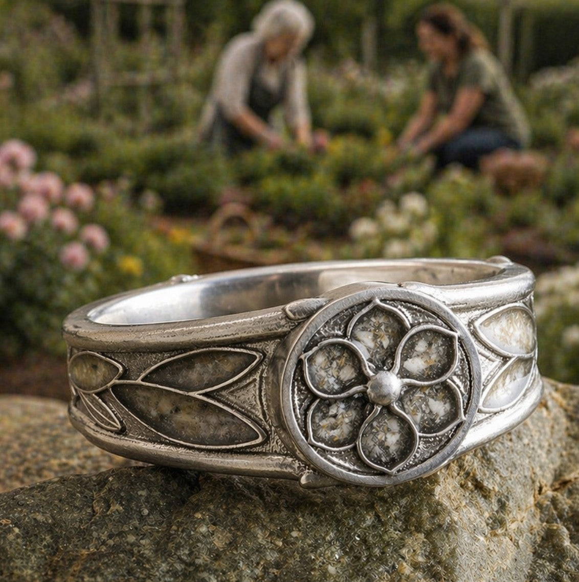 Cremation ring with floral signet design