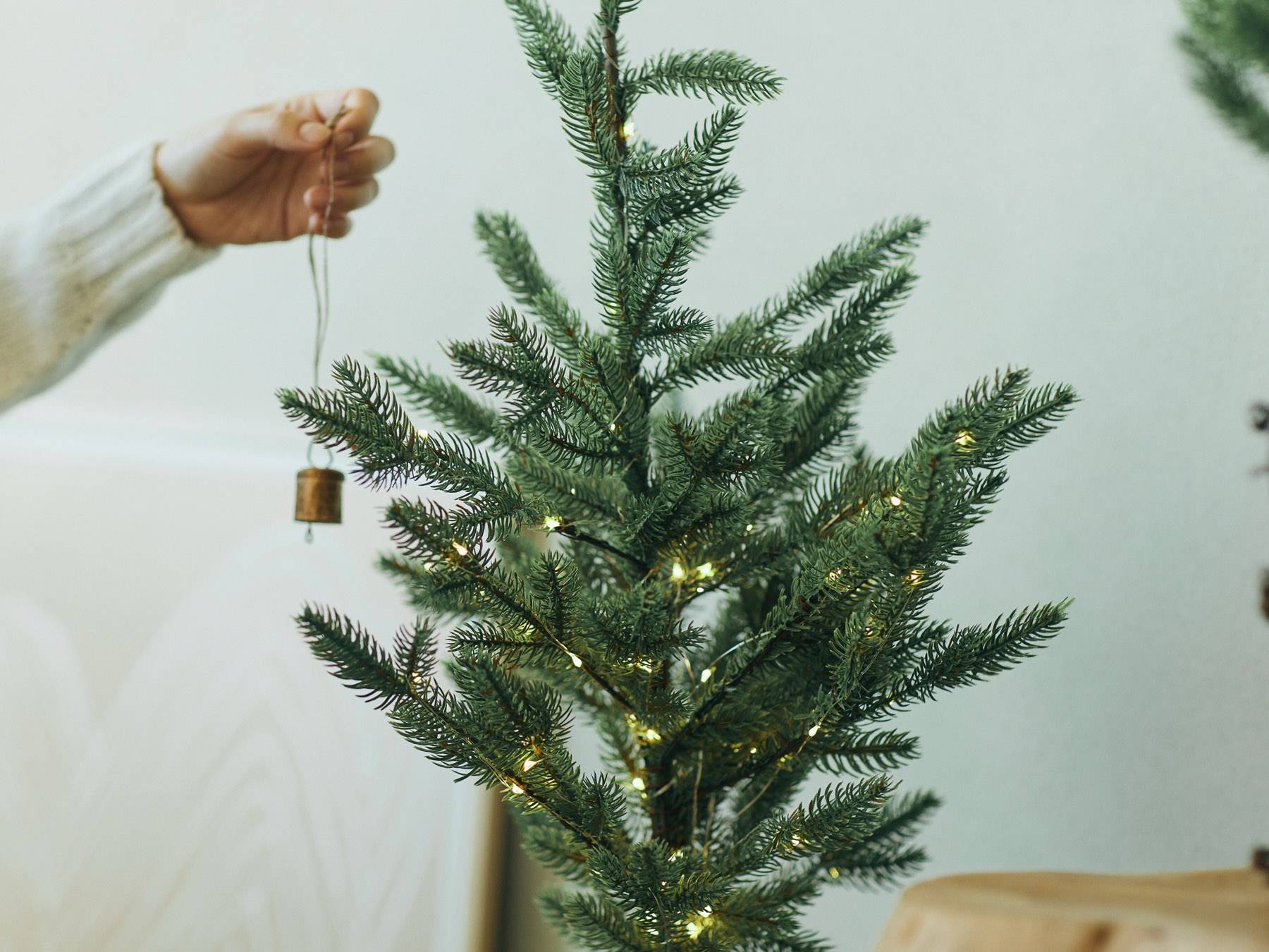 クリスマスツリー（ライト付き） – Orné de Feuilles