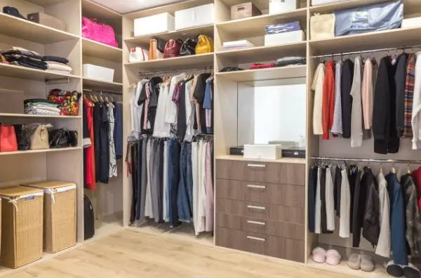 how to soundproof a closet with clothes and soundproofing material