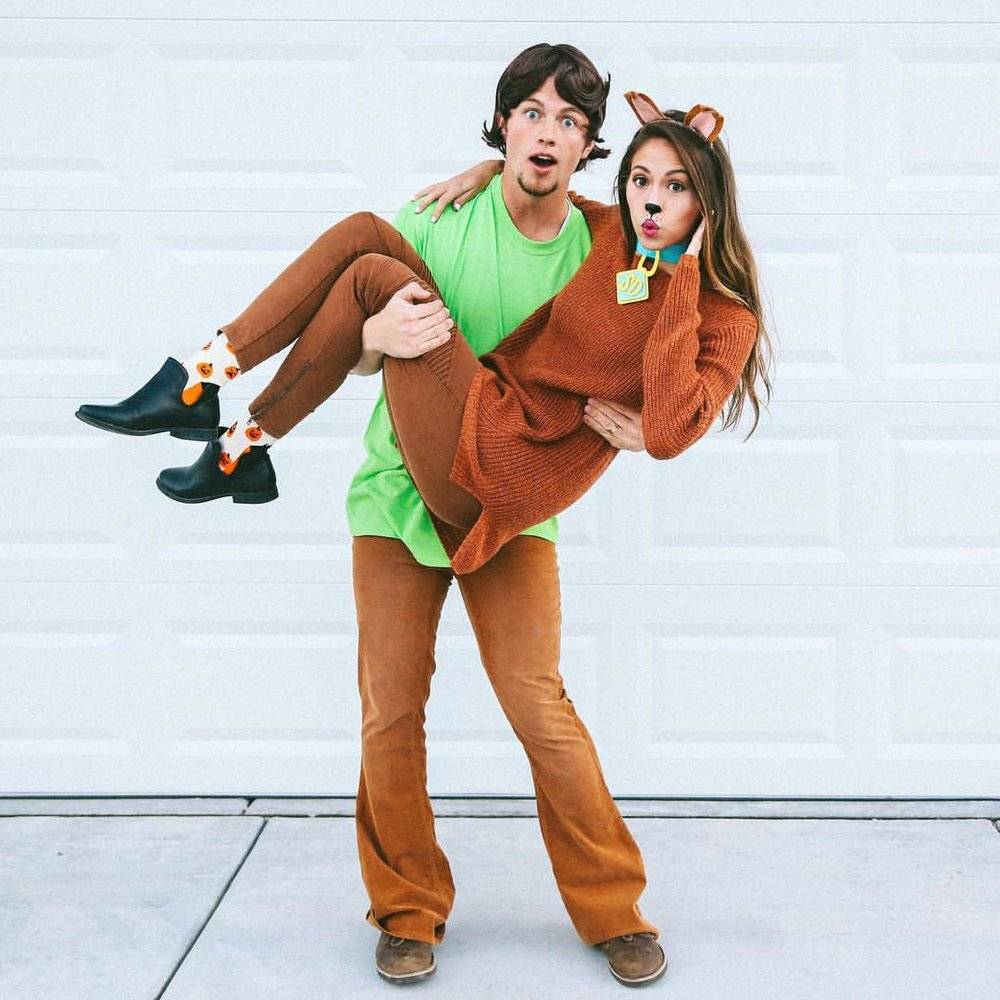 The Best 420 Halloween Costumes - Shaggy and Scooby Doo at DopeBoo.com
