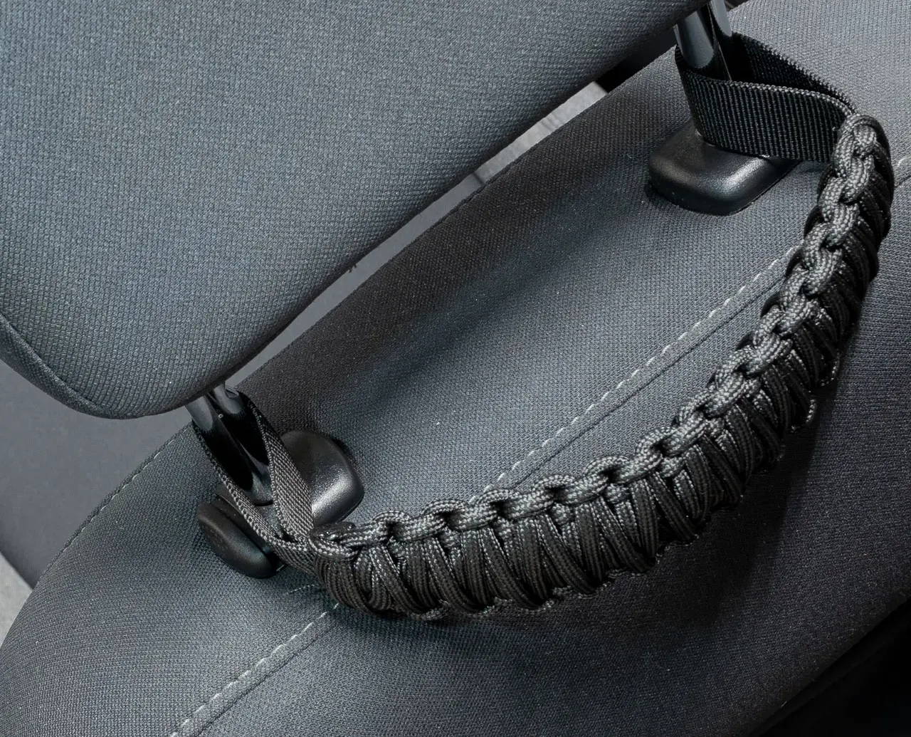 IAG I-Line Headrest Paracord Grab Handle Black for 21+ Ford Bronco - Install 3