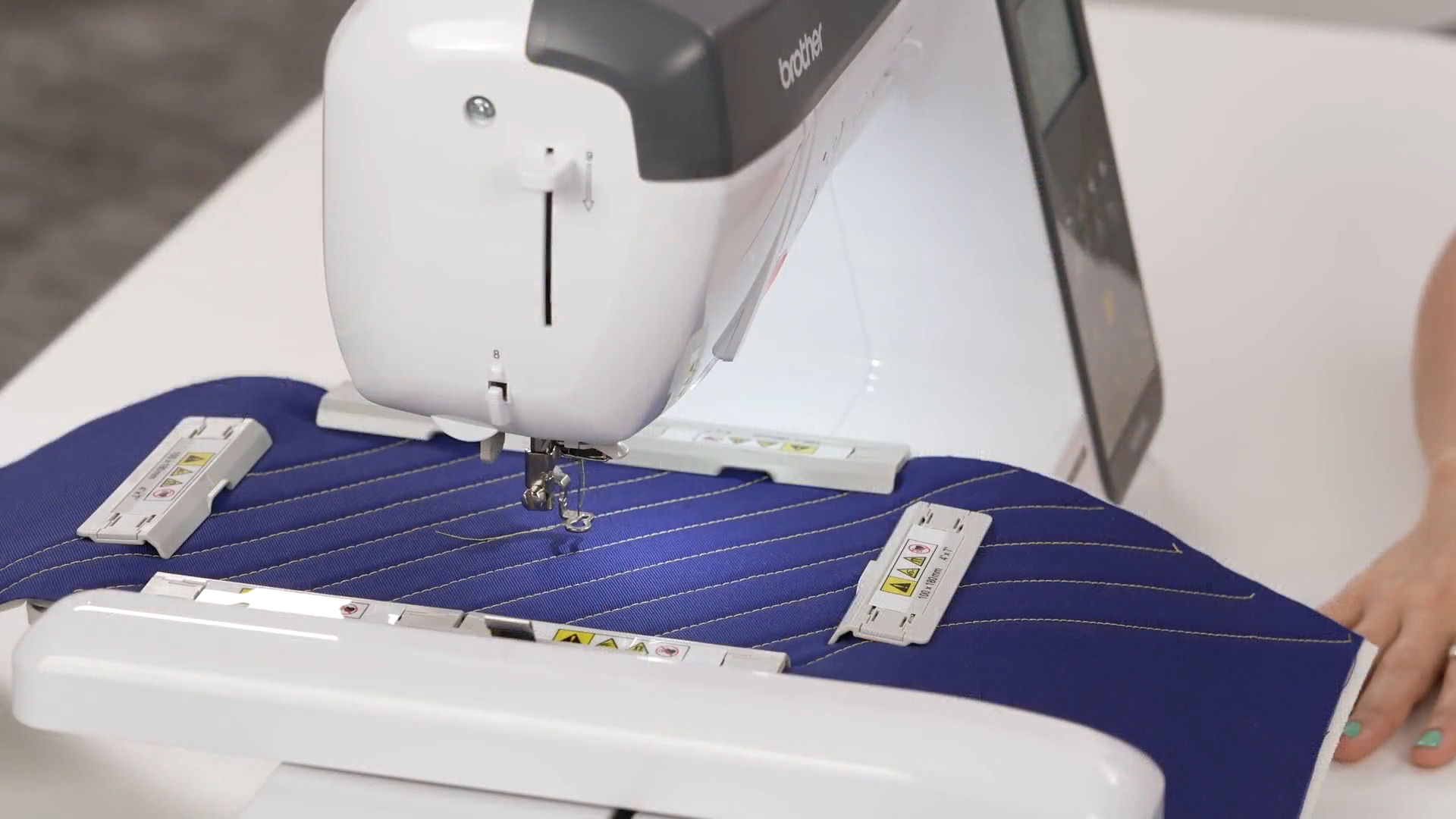 Brother NS2850D Sewing and Embroidery Machine Magnetic Hoop