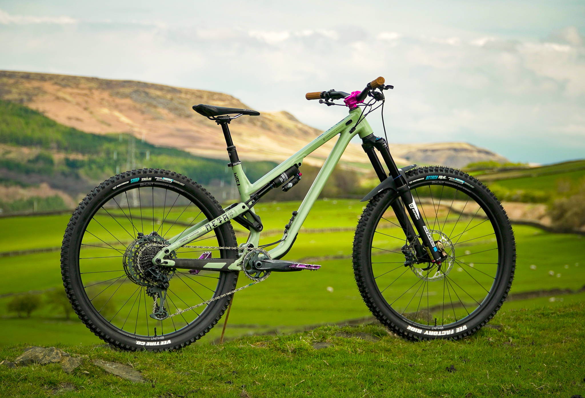 Andi Skykes' Commencal