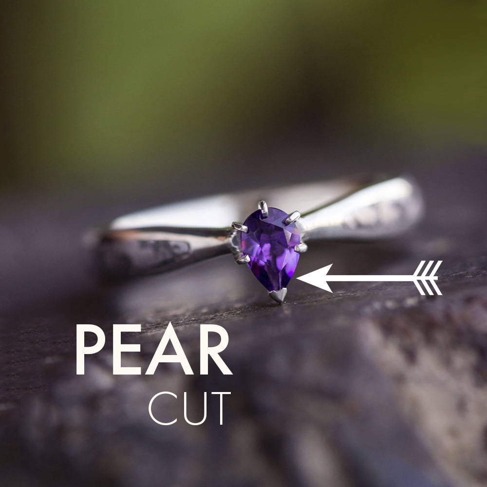 Pear cut engagement ring