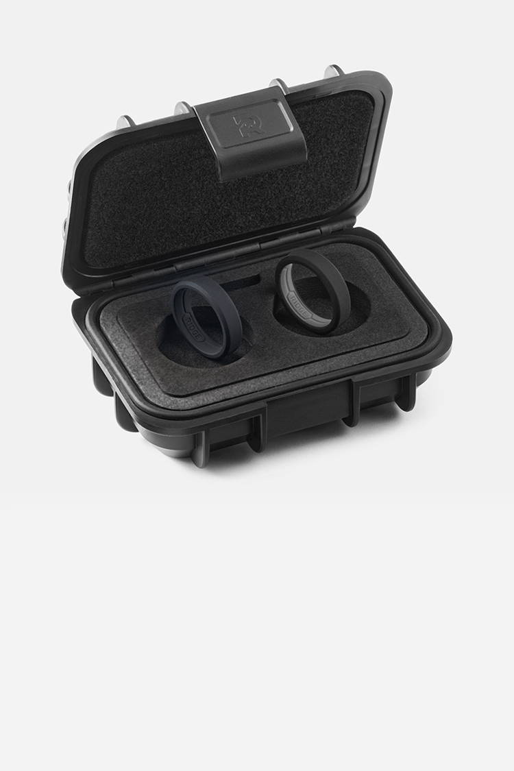 Royal Black 6MM Silicon Ring inside a custom case
