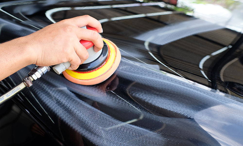 Car polishing: Is using a machine better than using your hands