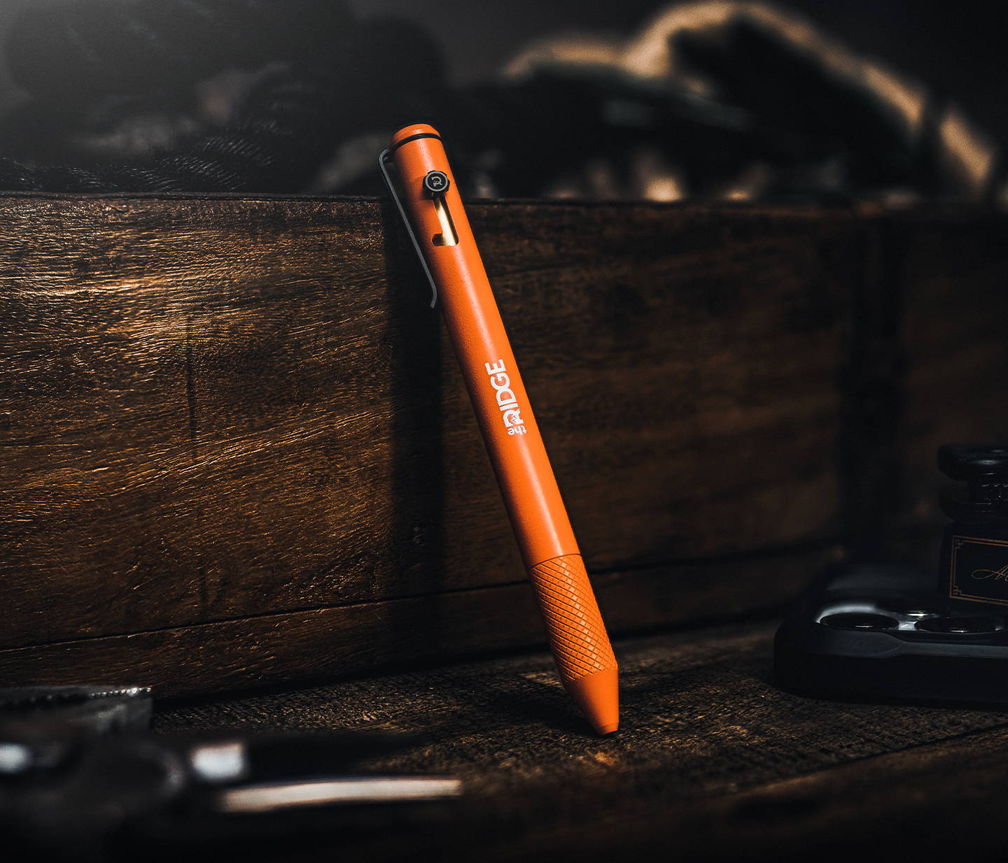 stand-alone Bolt Action pen