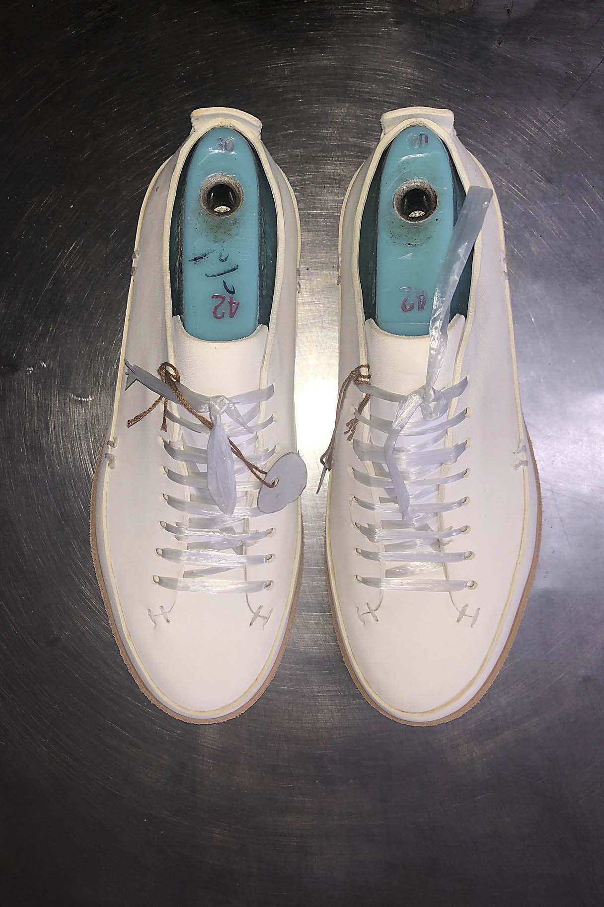 FEIT Lugged Runner