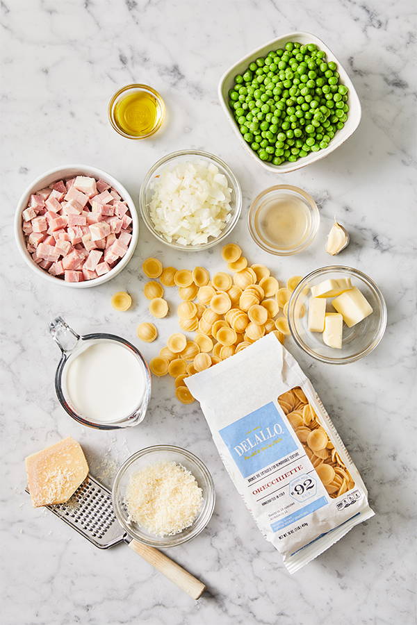 Ingredients for Creamy Pasta With Pancetta And Peas 