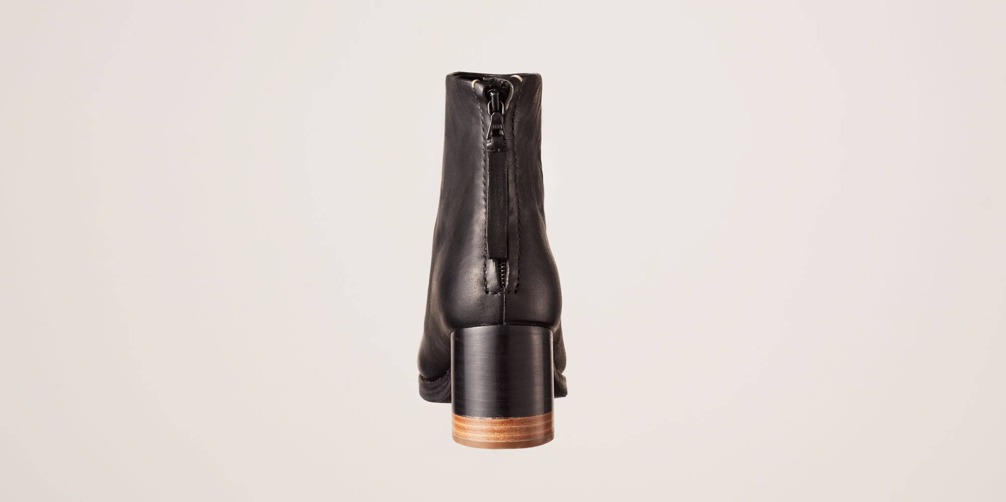BI COLOR HEEL BOOT IN BLACK