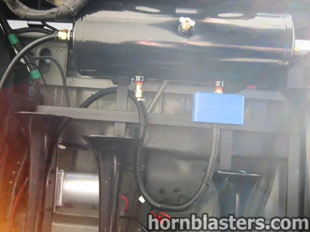 Jason's 2007 Ford F150 SuperCrew Cab Train Horn Install