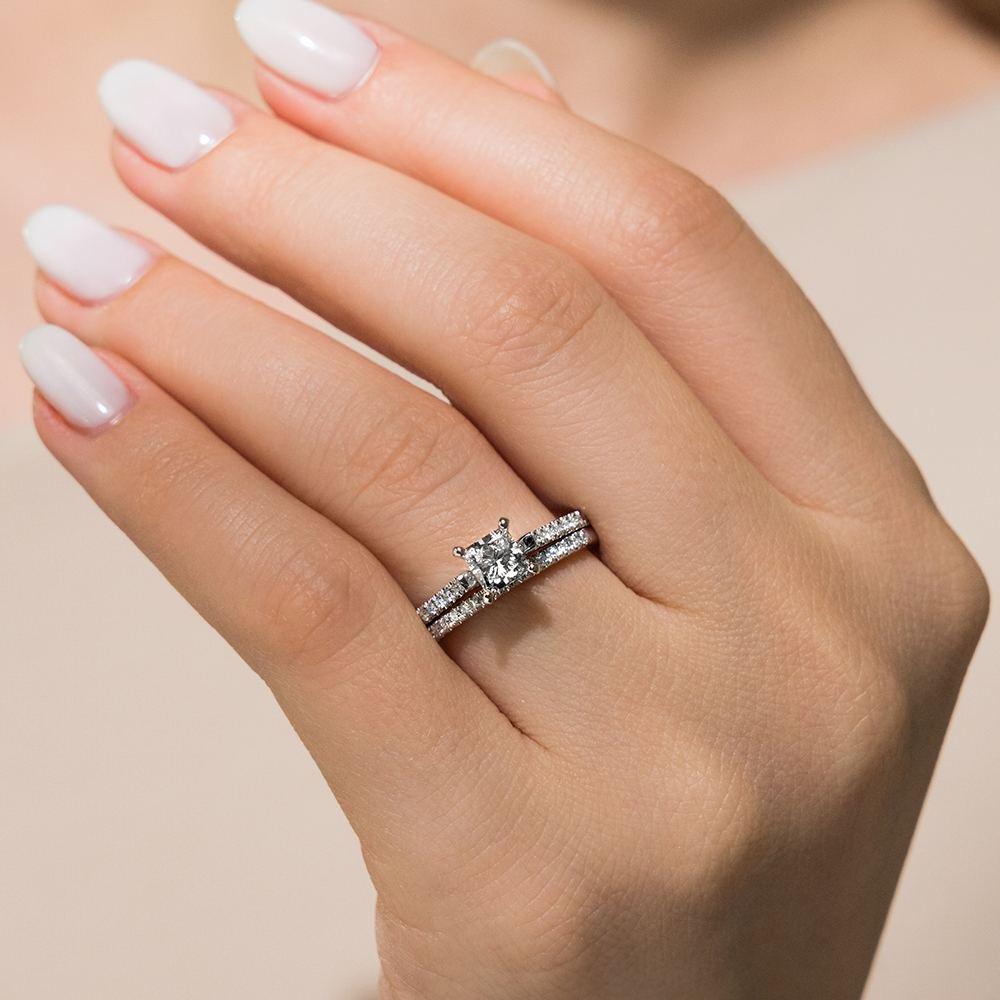aanvulling vloeistof Meerdere Top 7 Affordable Wedding Ring Sets [MiaDonna]