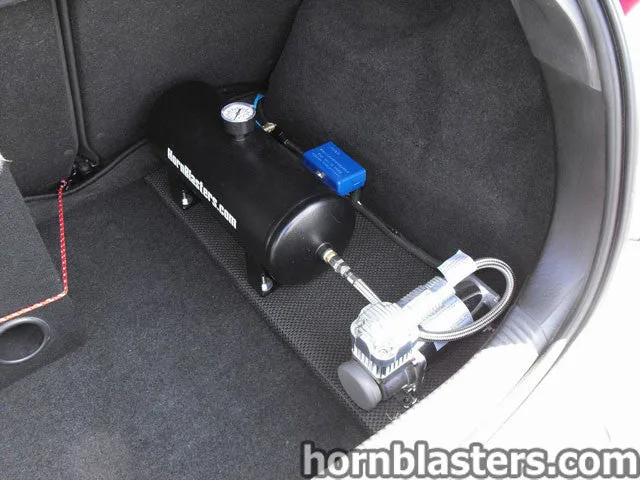 Finished Shocker XL train horn overview on Zsolt's 2004 Ford Focus HornBlasters gallery photo 11