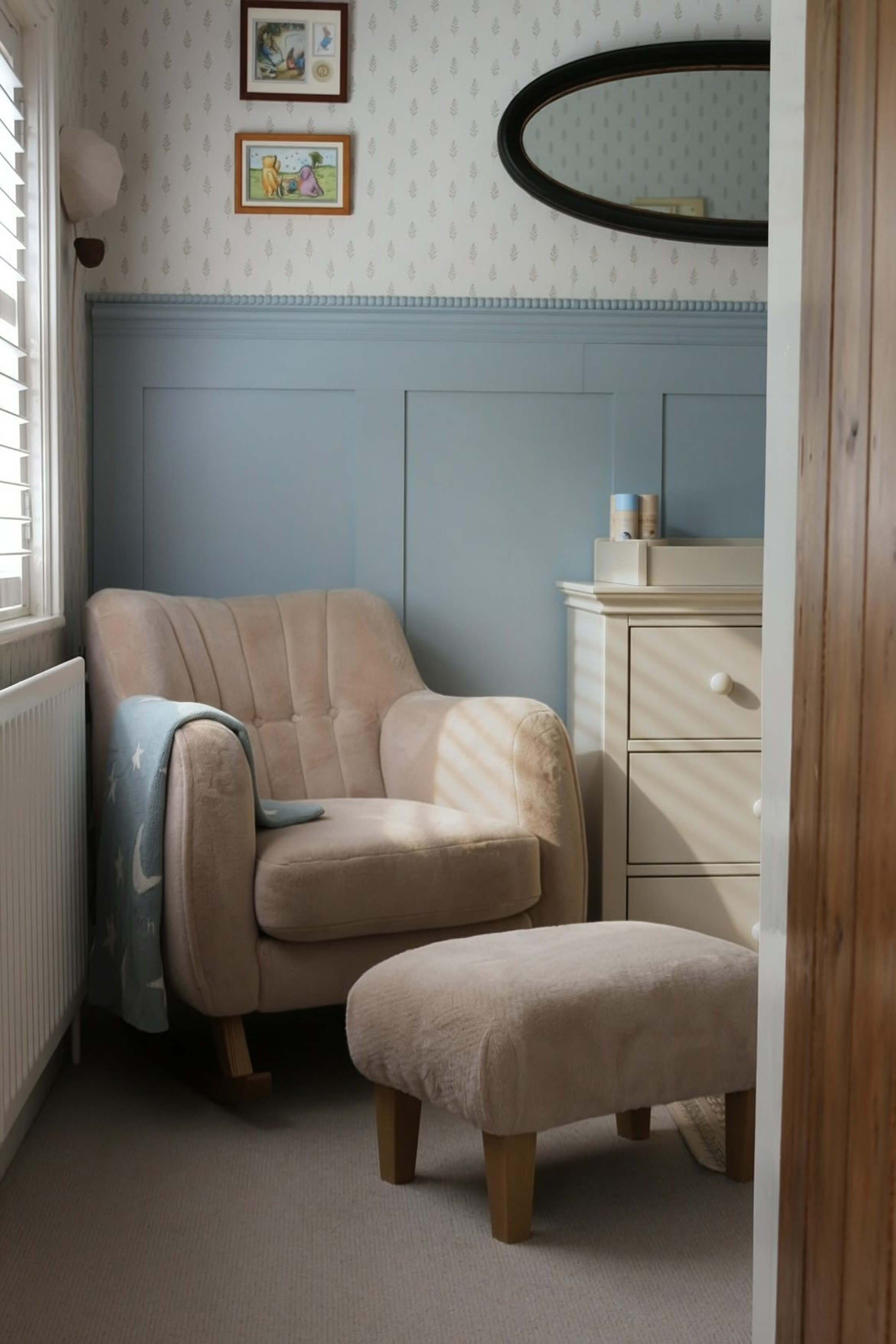 Cozy chair with footrest in a softly decorated room.