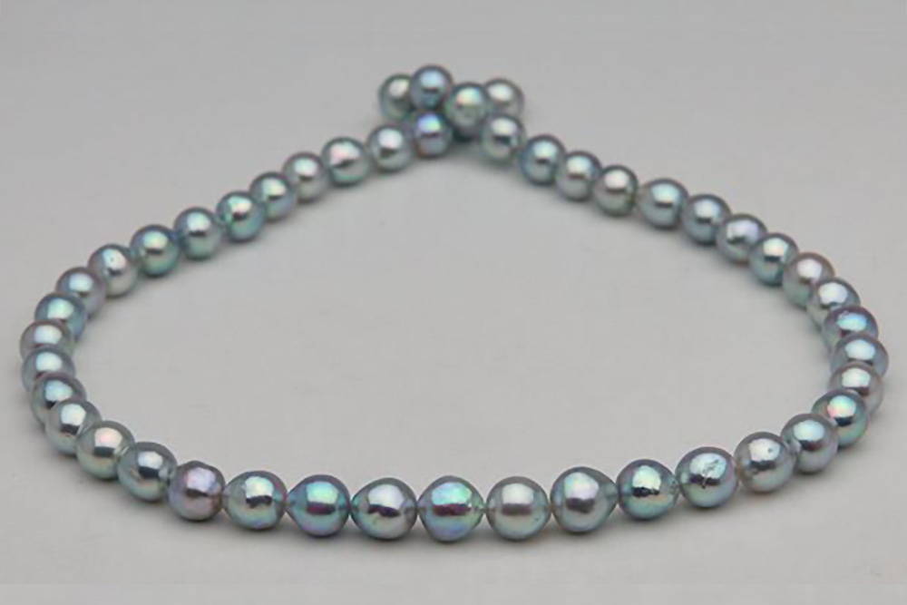 Pearl Colors: Blue Akoya Pearls