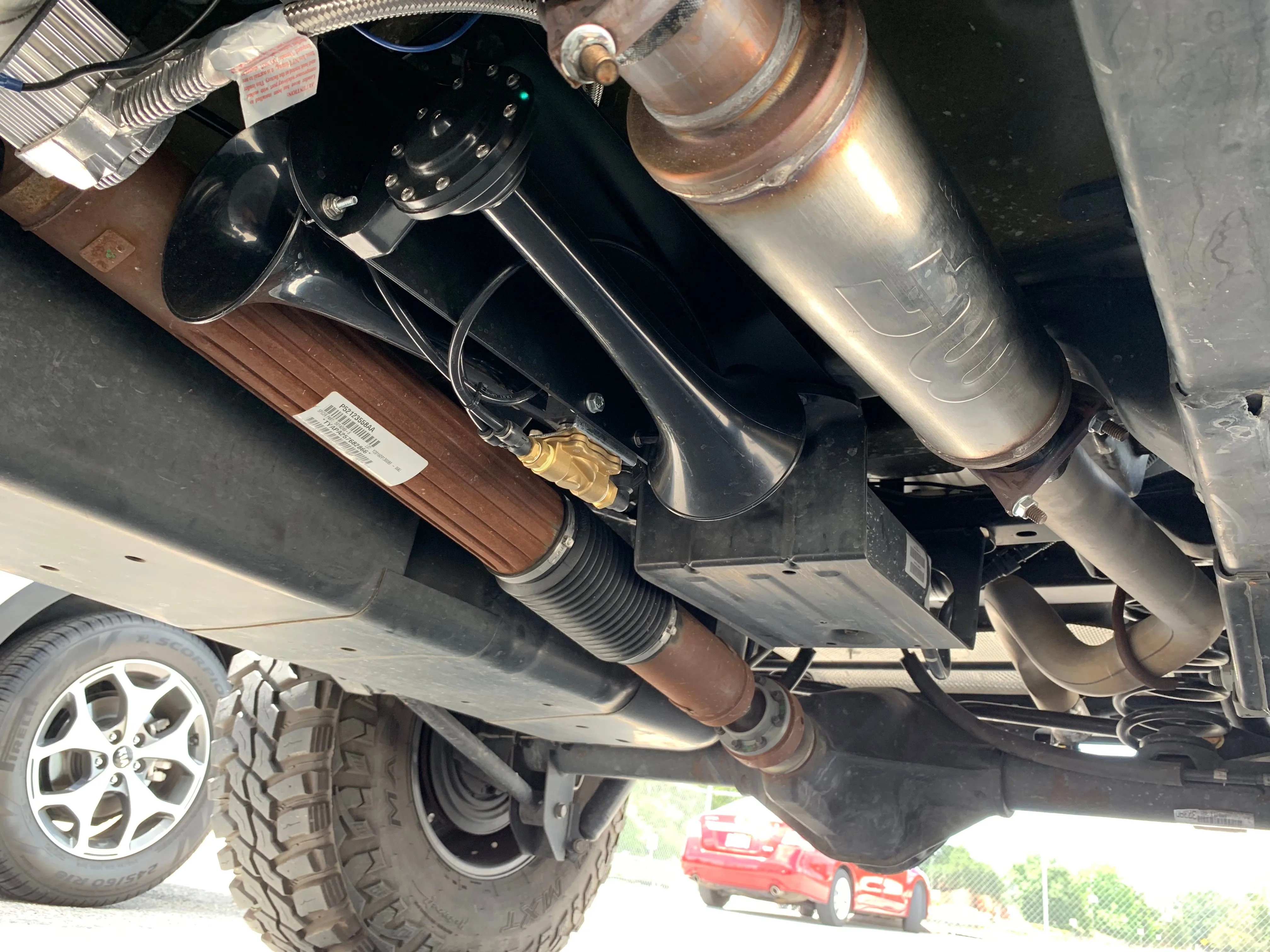 Completed Wrango Horn Kit installation overview Annie's 2017 Jeep Wrangler JKU four-door Jeep photo 9