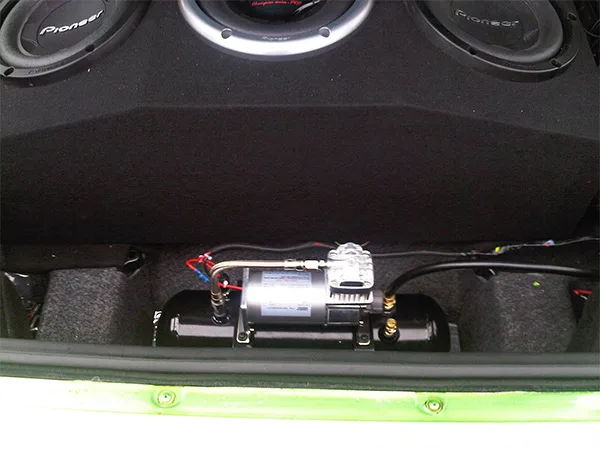 Trunk Pioneer subwoofer enclosure air compressor tank Rajiv's 2008 Chevrolet Corvette Conductor's Special 228H train horn kit customer install gallery photo 4