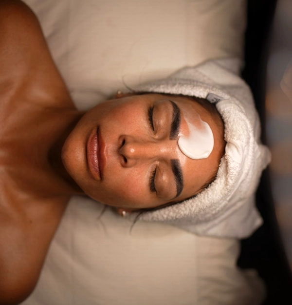 Cible Facial at skin Deep