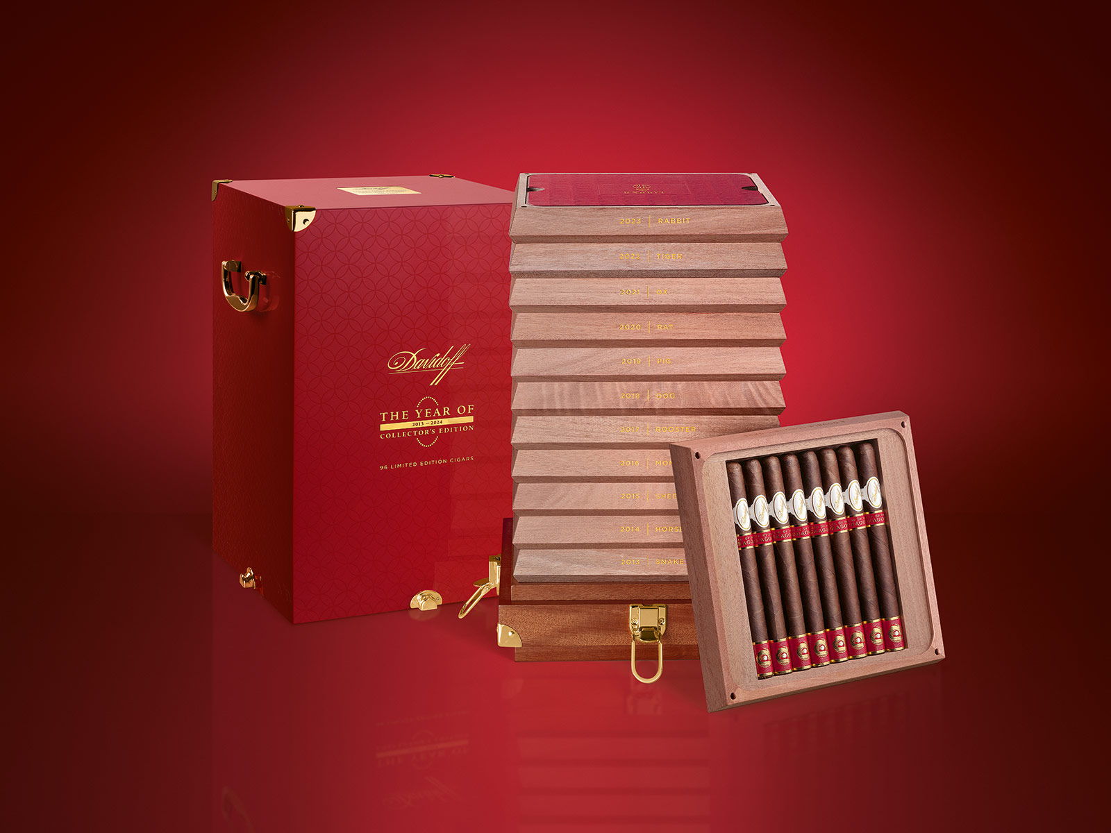 The Davidoff The Year of Collector’s Edition consisting of its stacked wooden trays and a striking red casing.