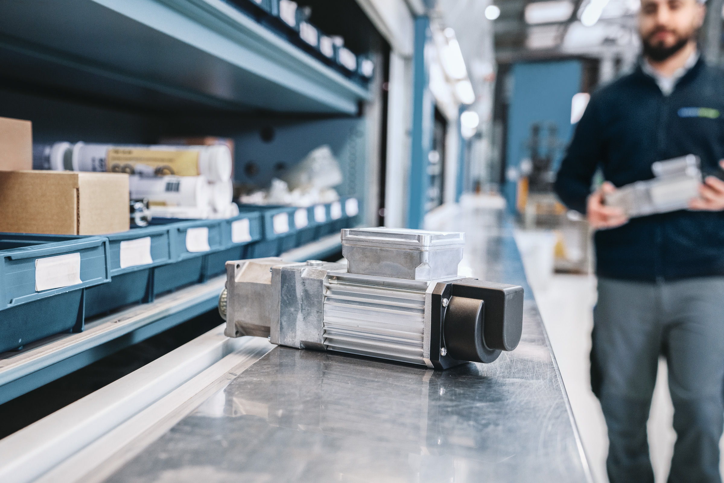 working using Vertical Carousel Module to pick and store mechanical parts