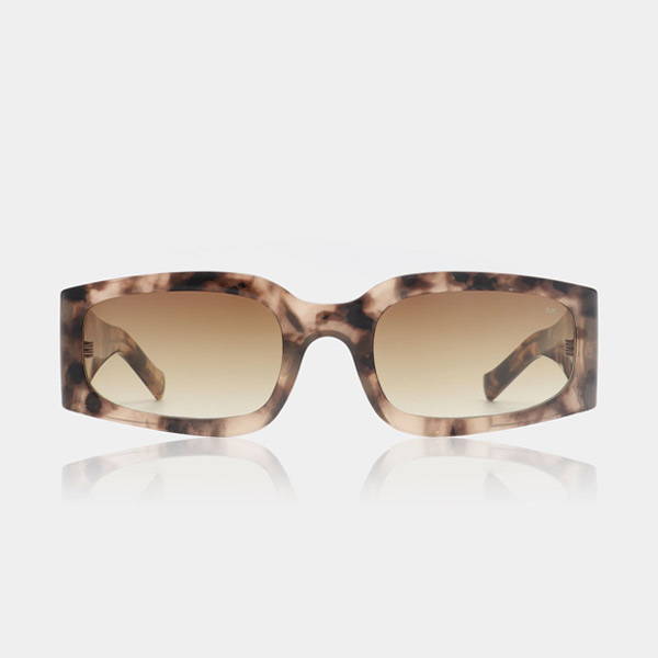 A product image of the A.Kjaerbede Alex sunglasses in Coquina.