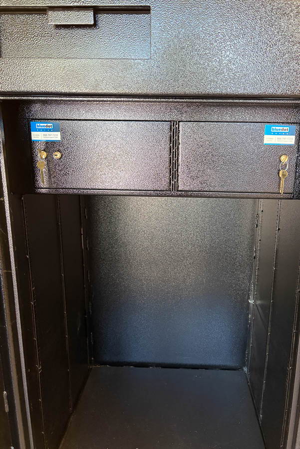 BLUE DOT USED SAFE FOR SALE