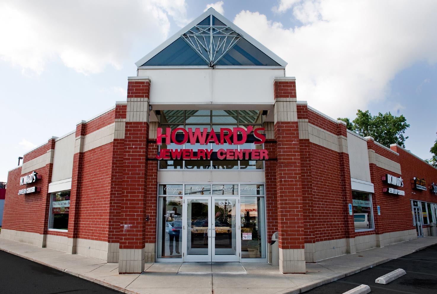 Howard's Jewelry Center Parma Heights location