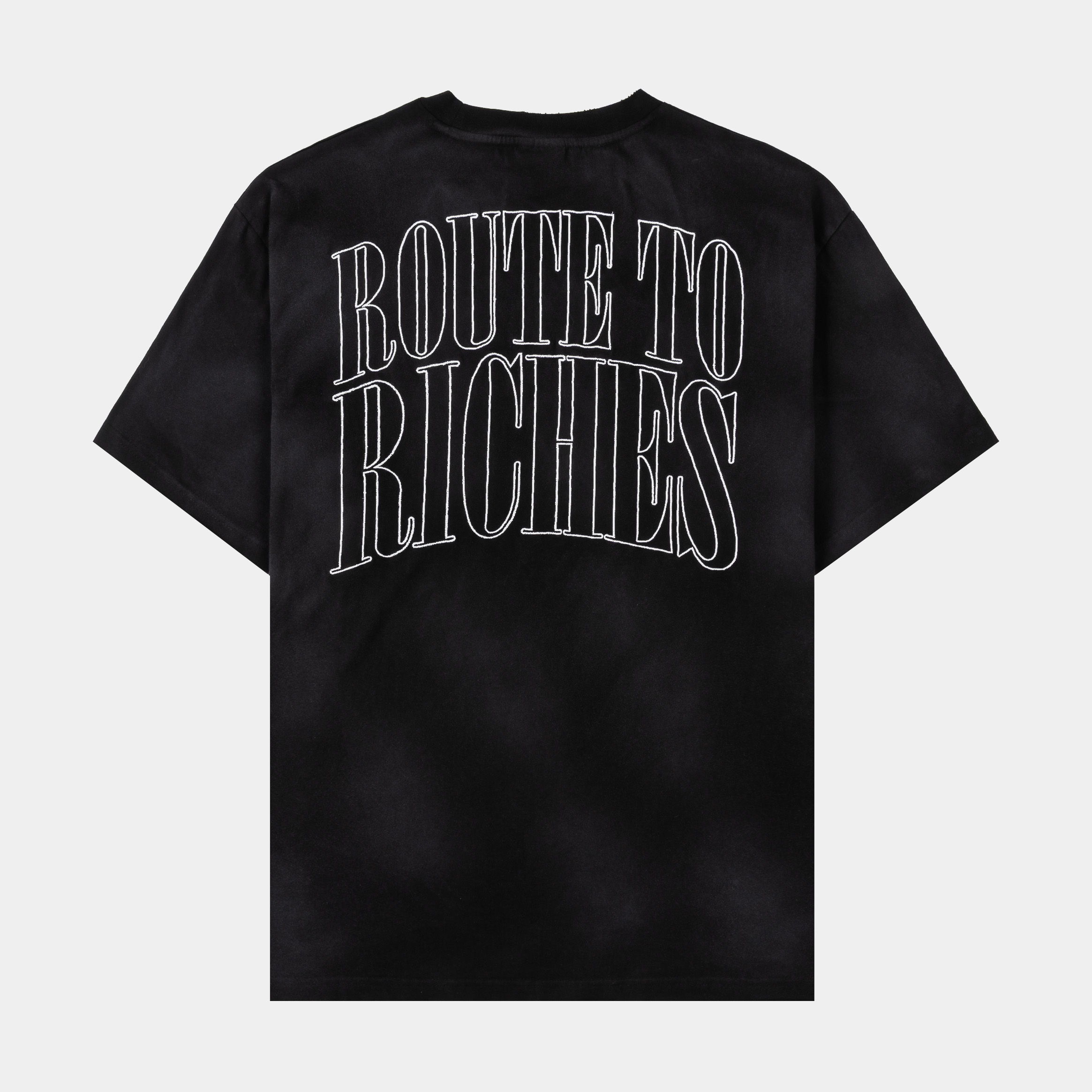 Black t-shirt with a skull graphic and spiked crown design.