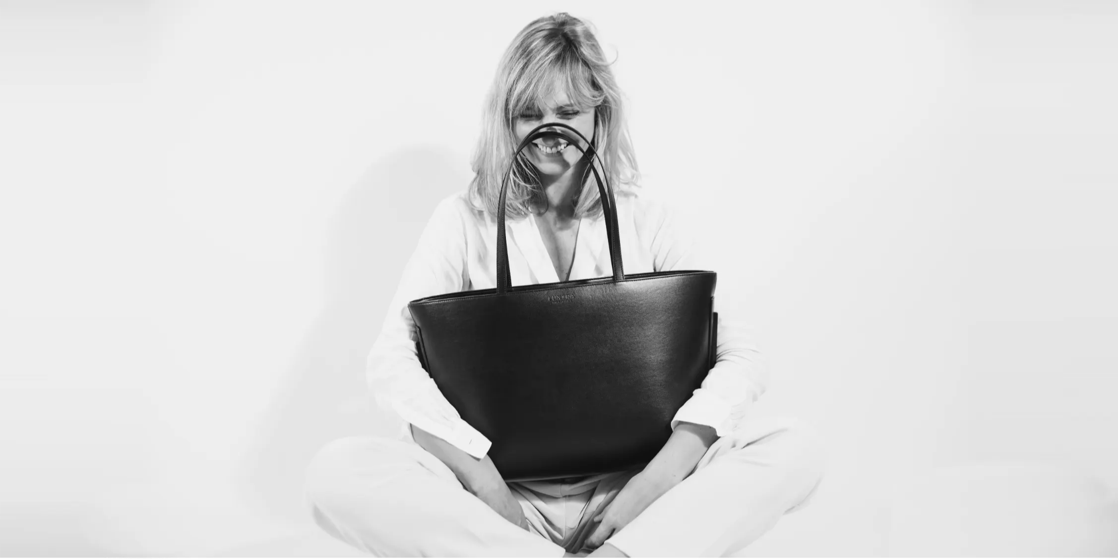 LUXTRA vegan tote bag