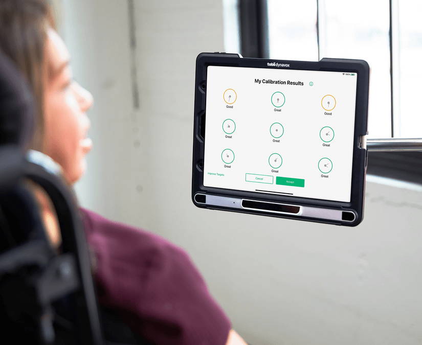 Dispositif de communication Tobii Dynavox TD Pilot avec l’application TD CoPilot en utilisation 