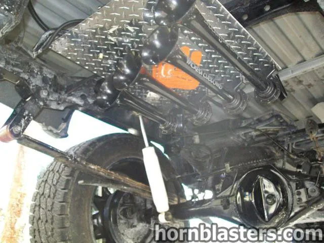 Five train horns diamond plate mount WICKED CUSTOMS rear axle leaf spring off-road tire undercarriage Wicked Customs Tacoma 232 gallery photo 4