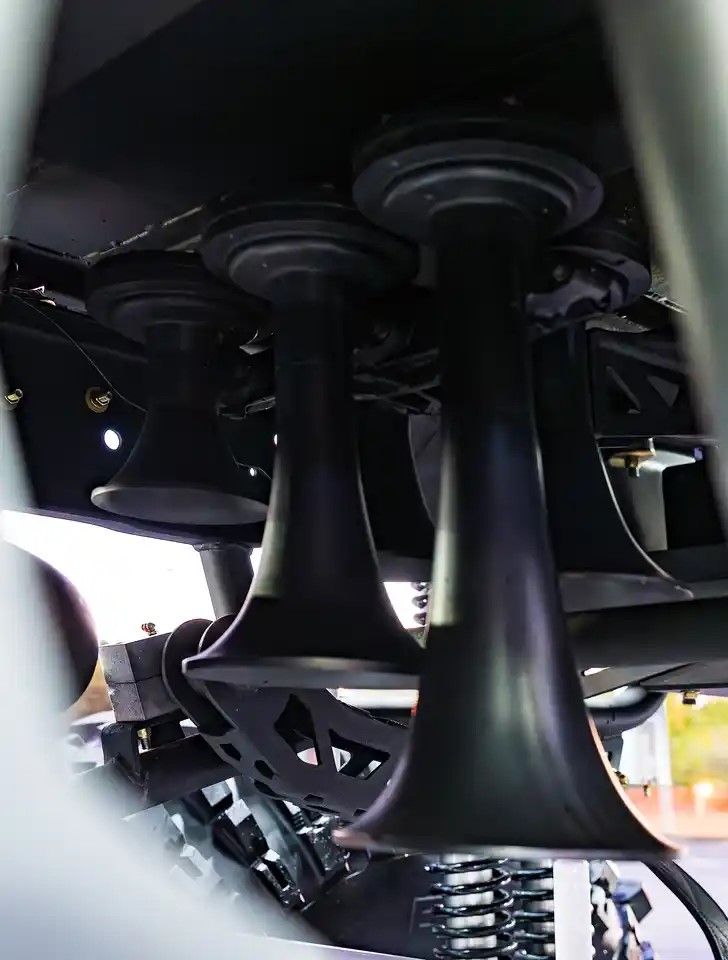 Goose's 1994 Ford Bronco Centurion Train Horn Install