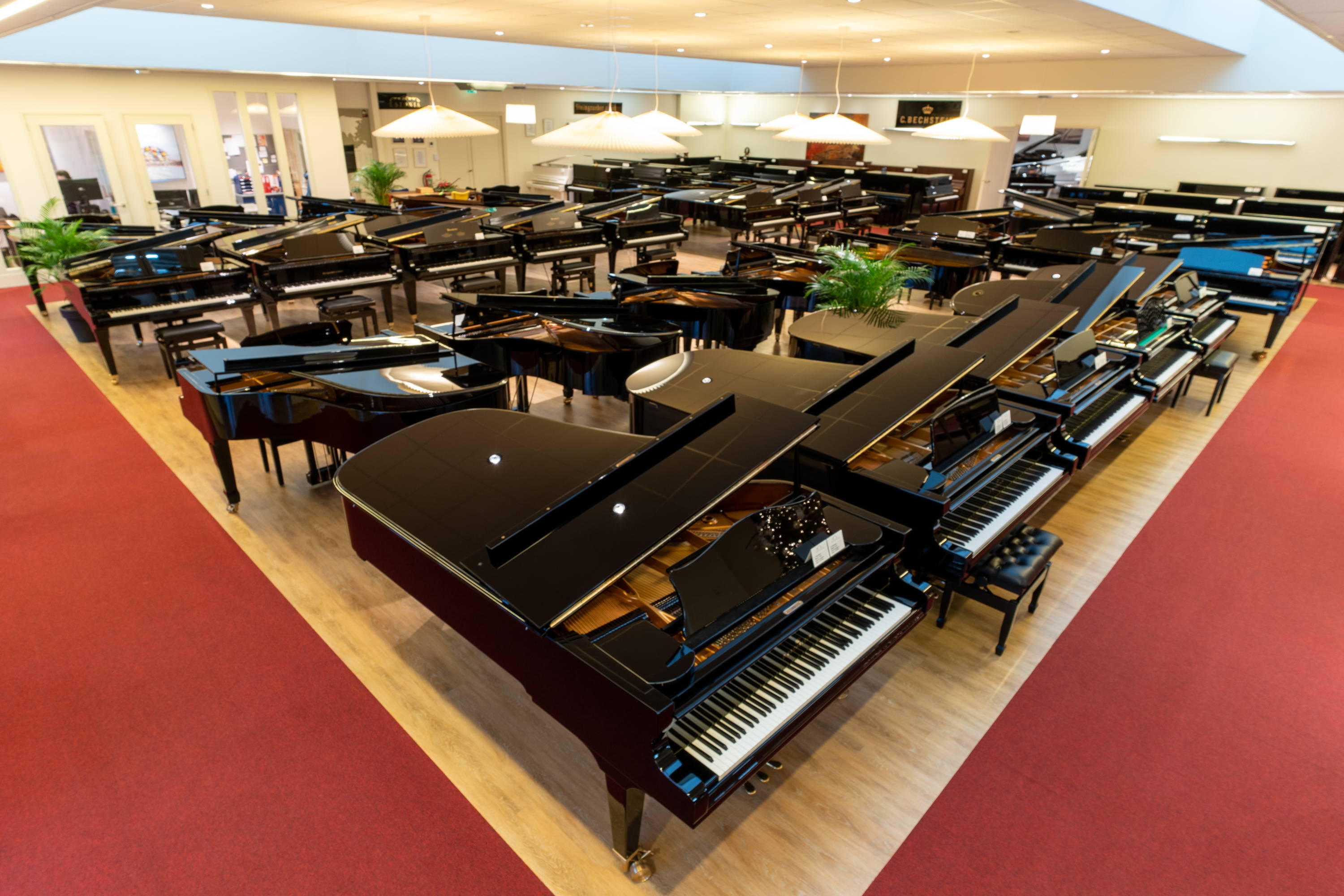 Voorwaardelijk Bemiddelaar crisis Piano kopen? De grootste pianowinkel van Europa – Bol Pianos
