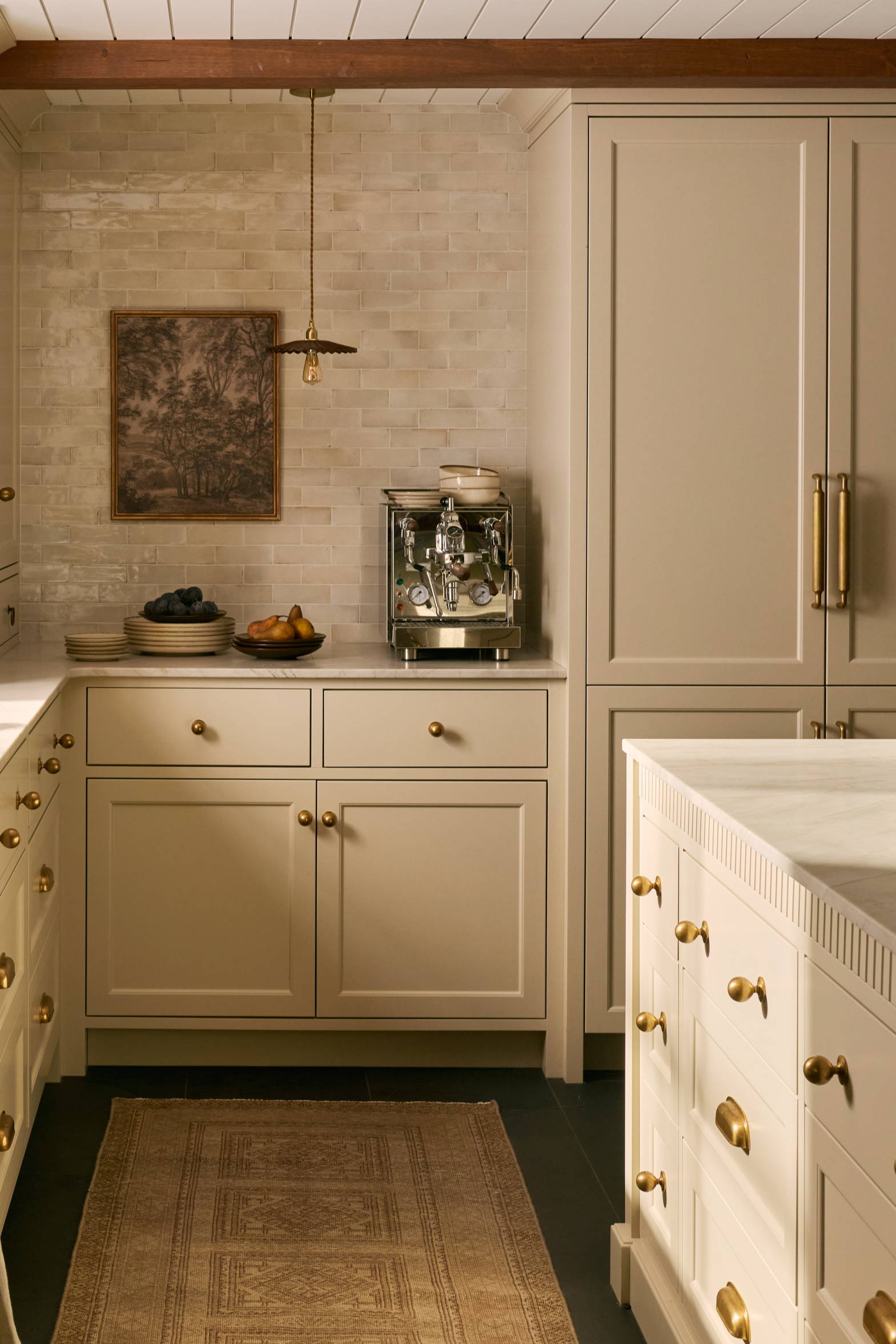 Neutral Kitchens_AKB