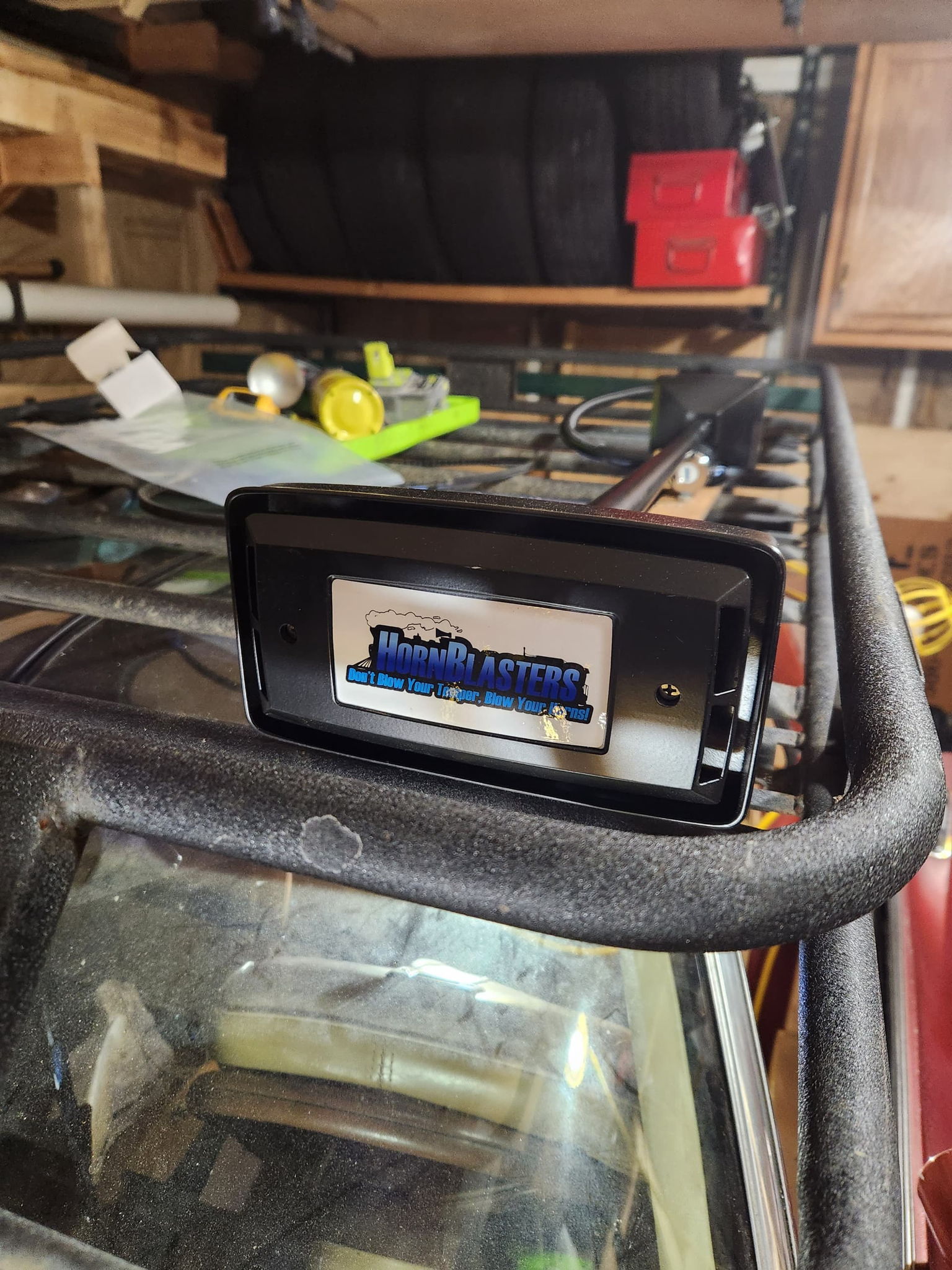 Scott's 1976 Chevy Corvette Train Horn Install