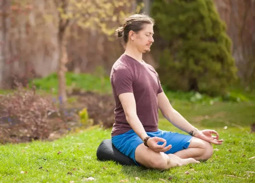 Yoga Lessons on Cultivating Gratitude | Mukha Yoga