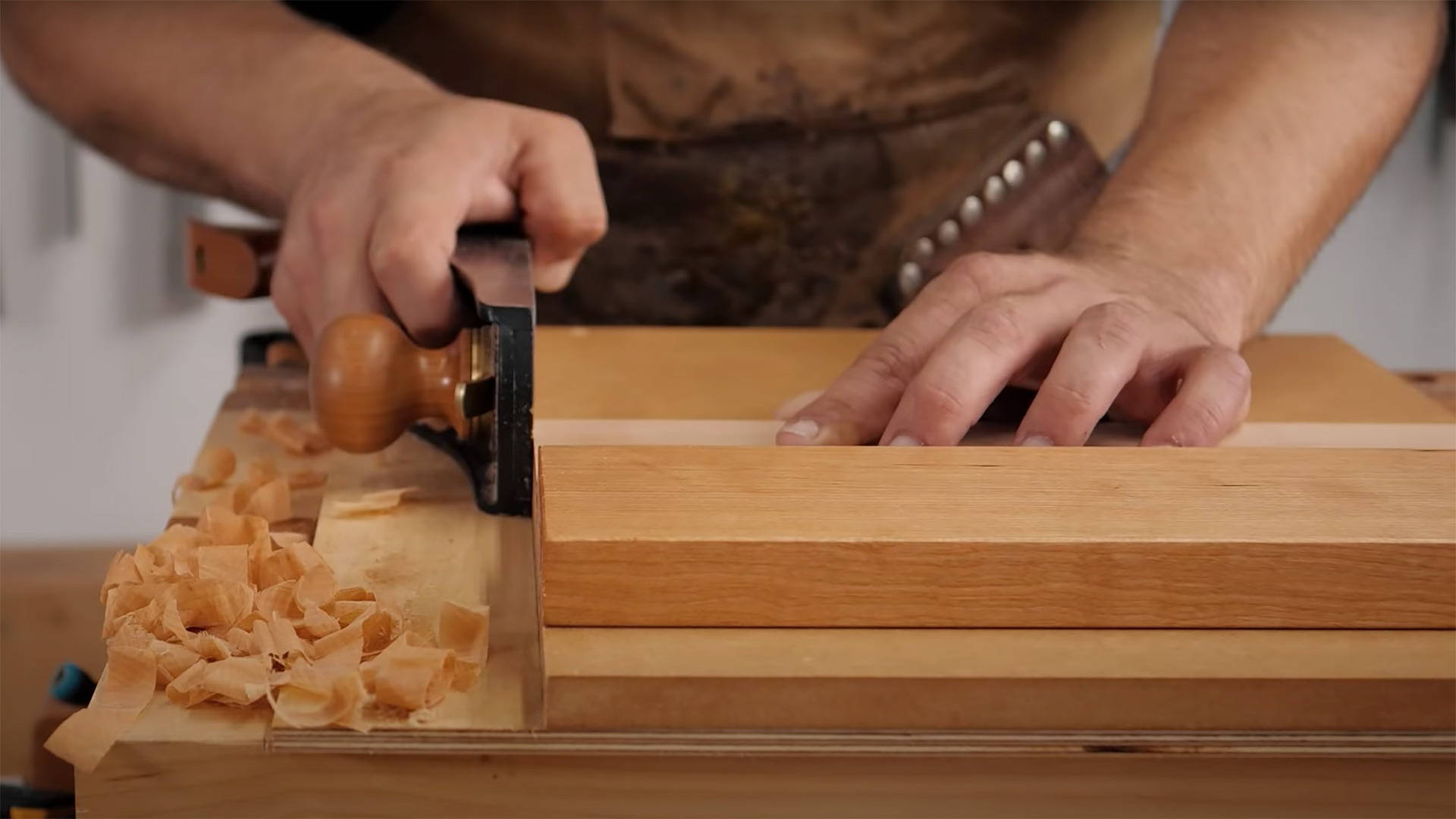 Using a shooting board for woodworking