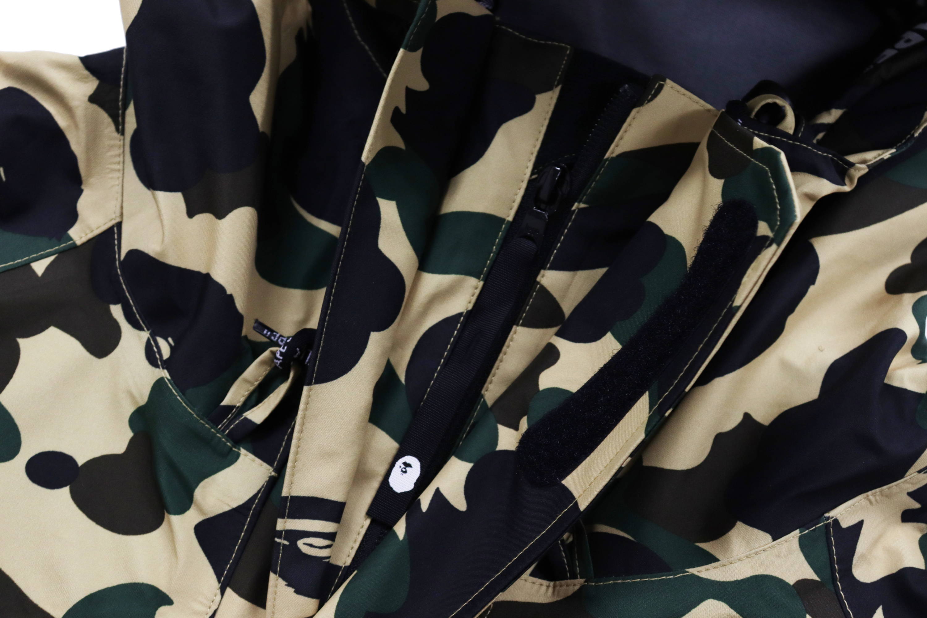 GORE - TEX 1ST CAMO SNOWBOARD JACKET | bape.com GORE - TEX 1ST CAMO SNOWBOARD JACKET | bape.com