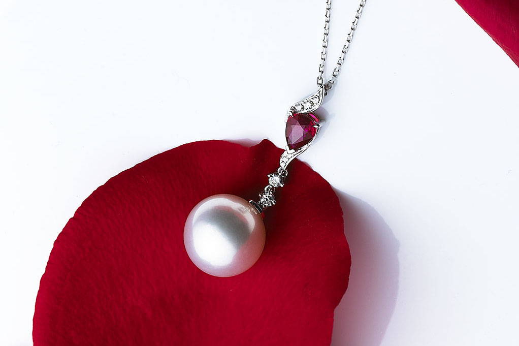 dalliance south sea pearl pendant