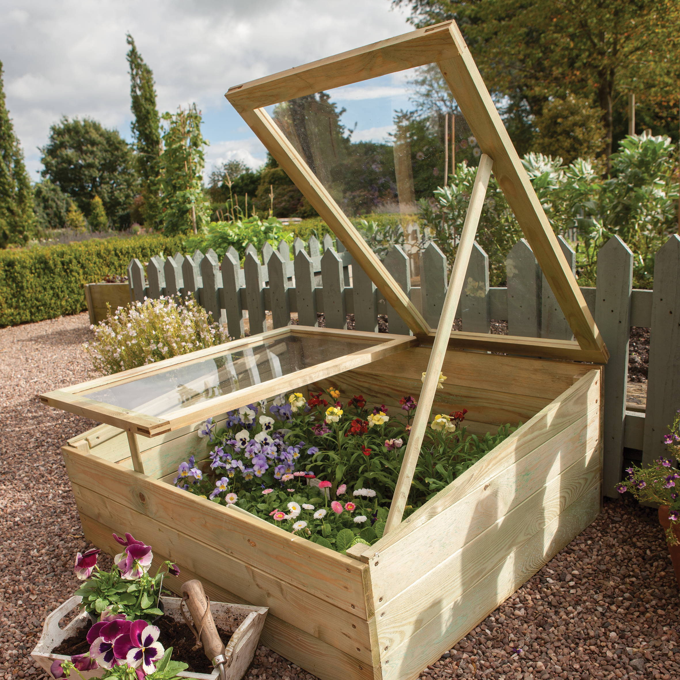 Growhouses, Coldframes & Cloches