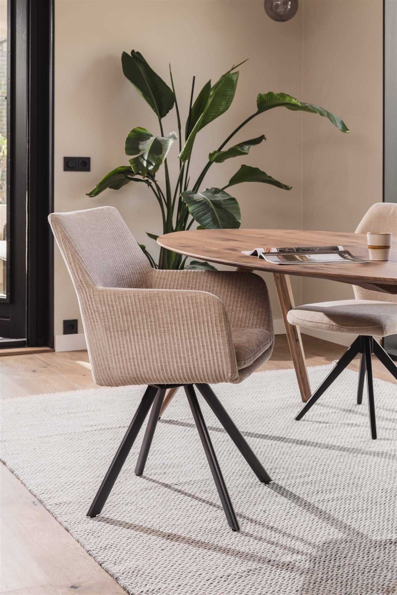 Plunderen rijstwijn Aardewerk 5x comfortabele eetkamerstoelen met armleuning – HelloChair
