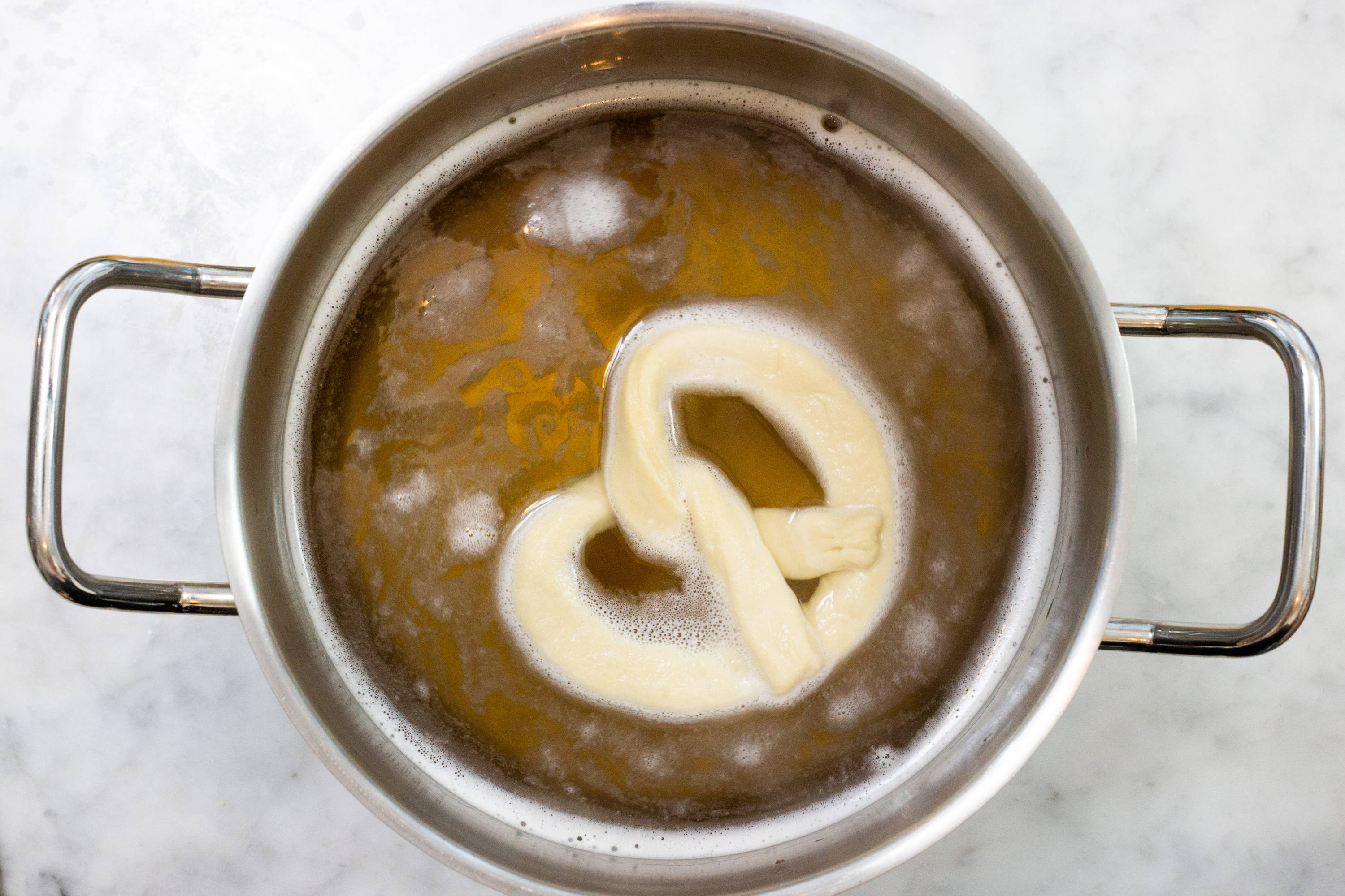 Boiling pretzel in hot water - How to make pretzels