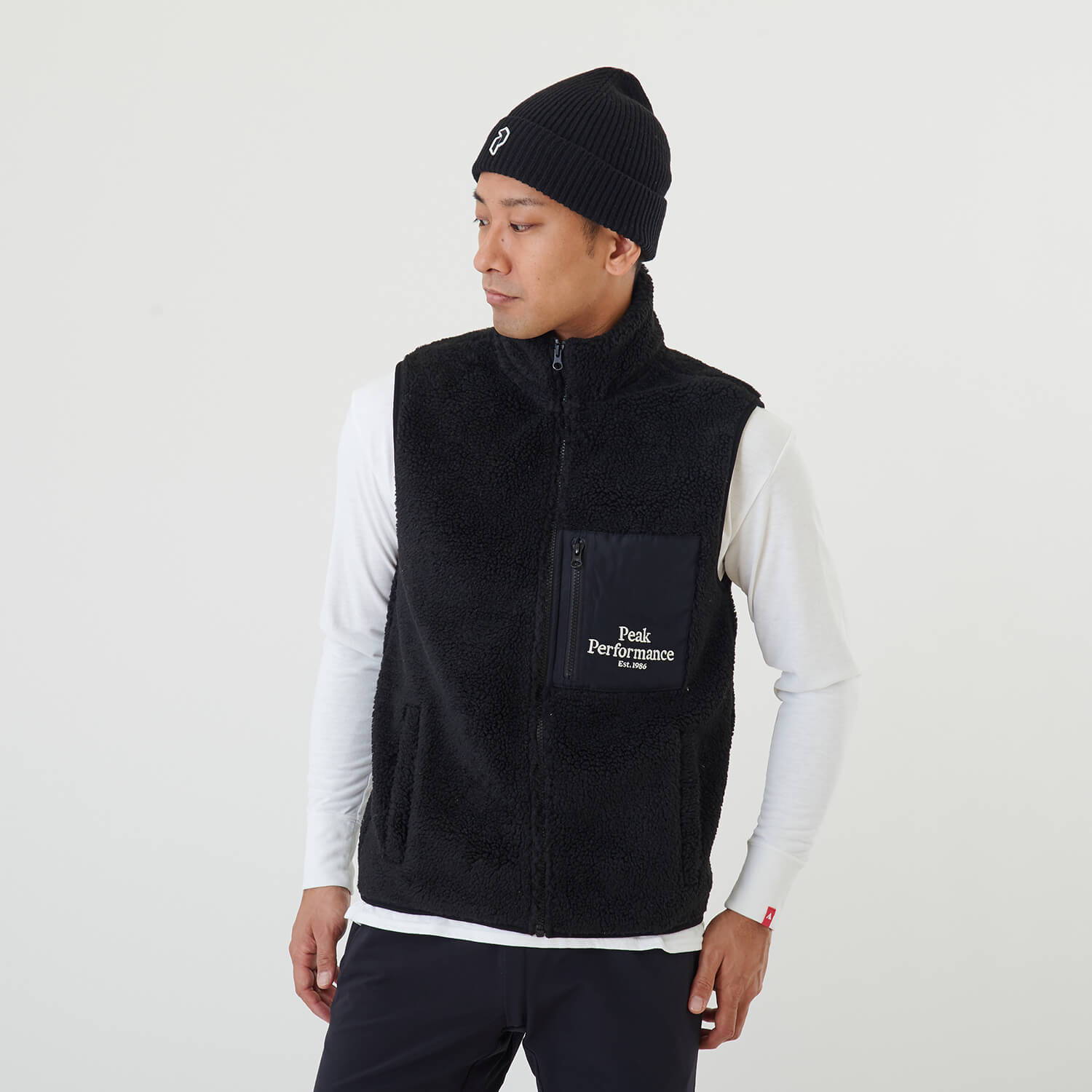 PeakPerformance（ピークパフォーマンス）/オリジナルパイルジップベスト/ブラック/MENS
