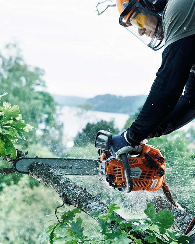 Husqvarna<br> Pro Chainsaws Designed with Innovative Technology to Maximize Performance