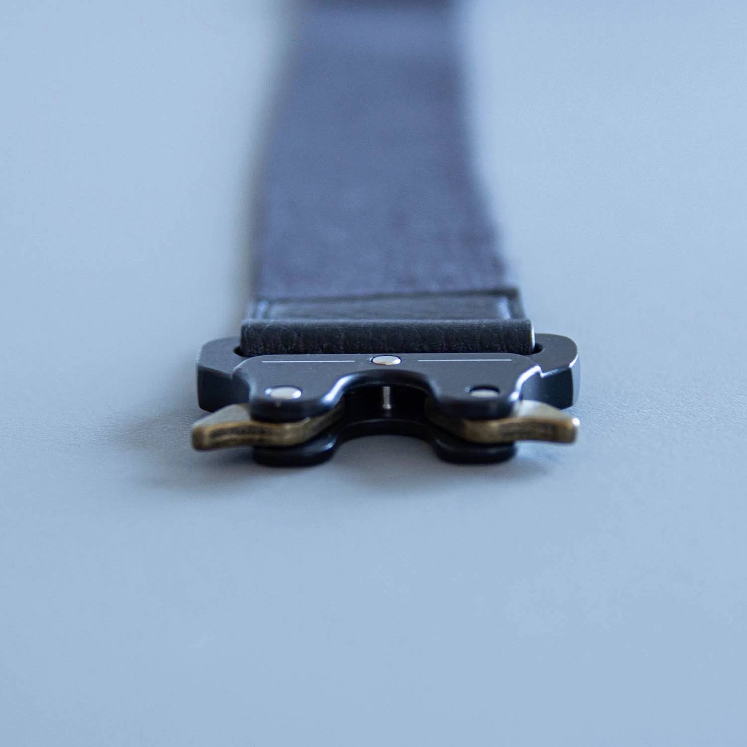 Prototype -Belt Bag for iPad- – objcts.io Prototype -Belt Bag for iPad- – objcts.io