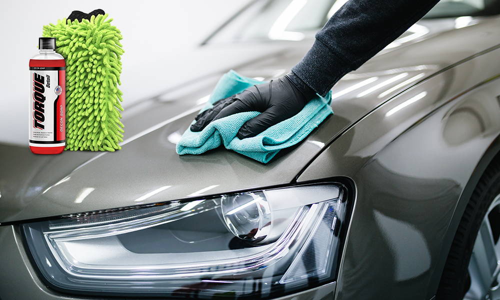 Adam's Polishes Clay Mitt - Medium Grade Clay Bar Infused Mitt | Car  Detailing Glove Quickly Removes Debris from Your Paint, Glass, Wheels, &  More
